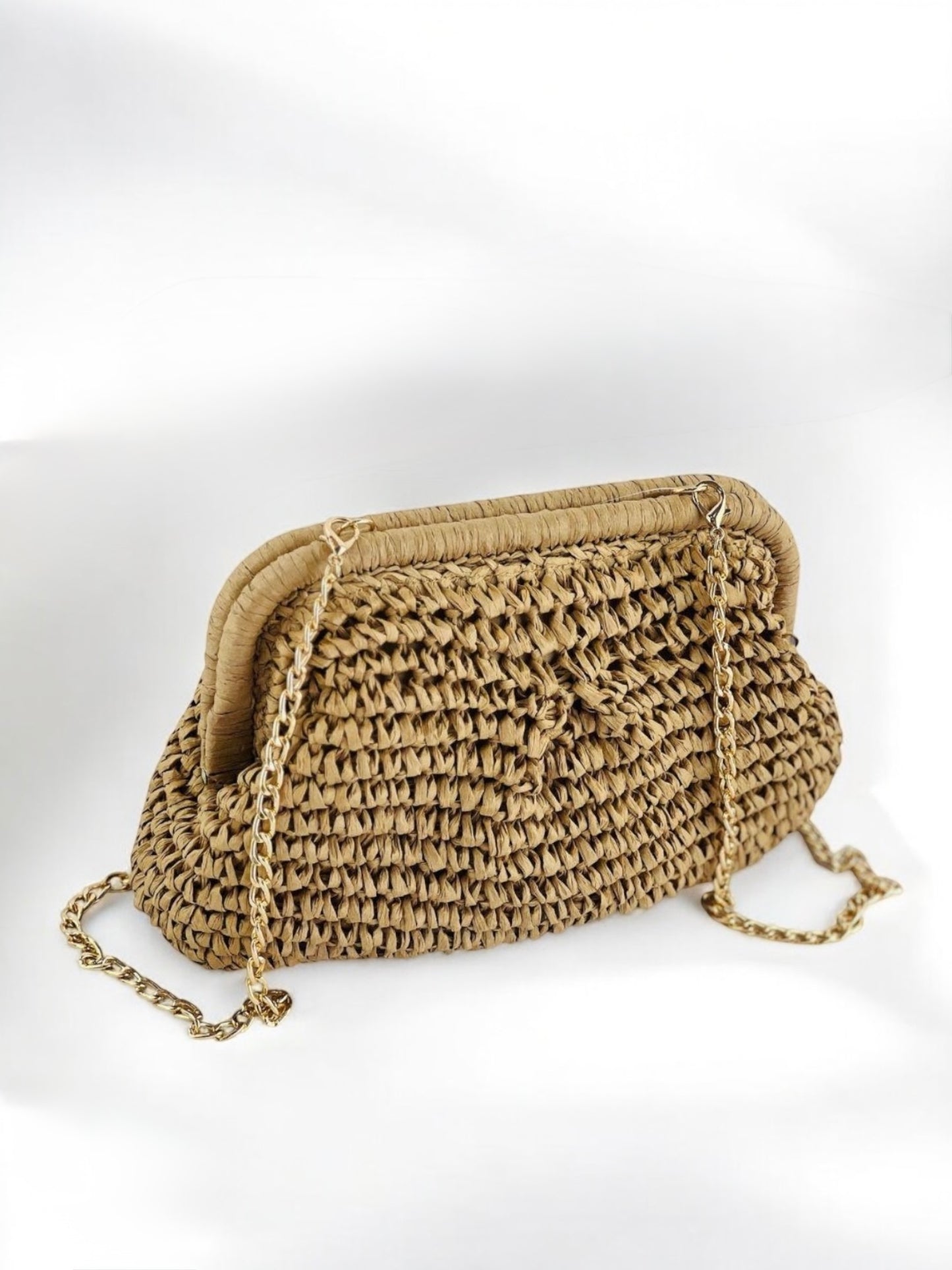 BOLSO CLUTCH RAFIA