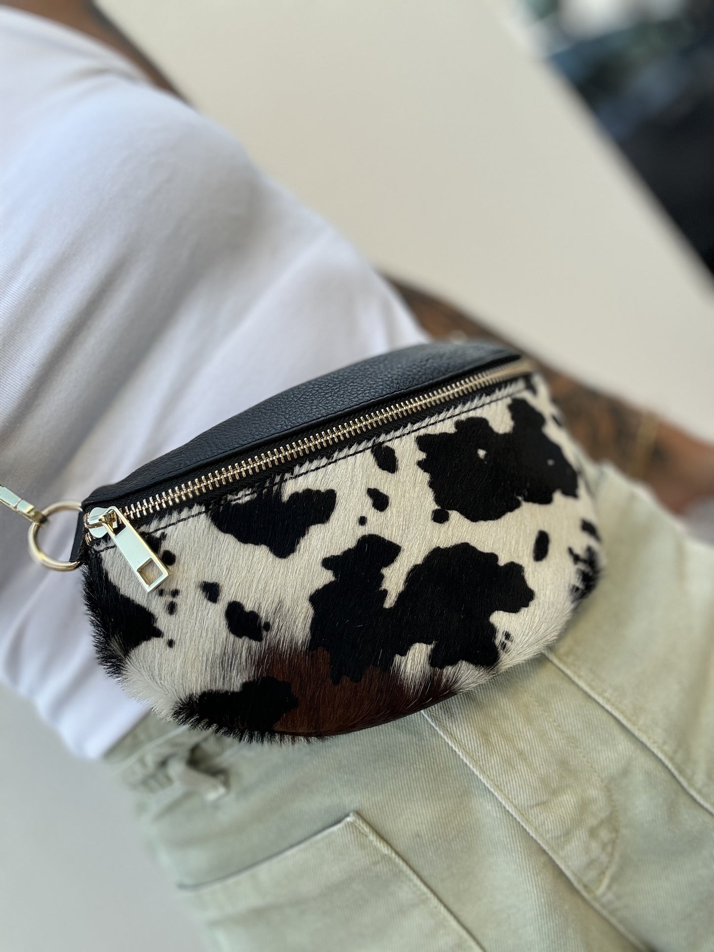 BOLSO RIÑONERA ANIMAL PRINT - VACA