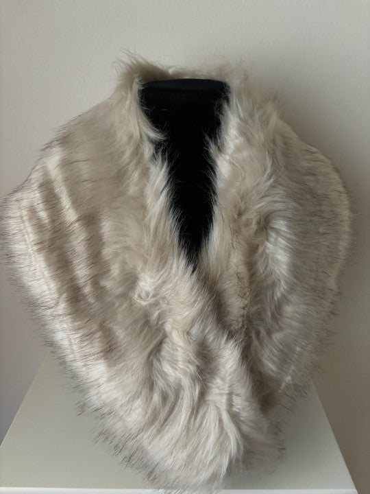 CUELLO PELO SINTÉTICO- BEIGE