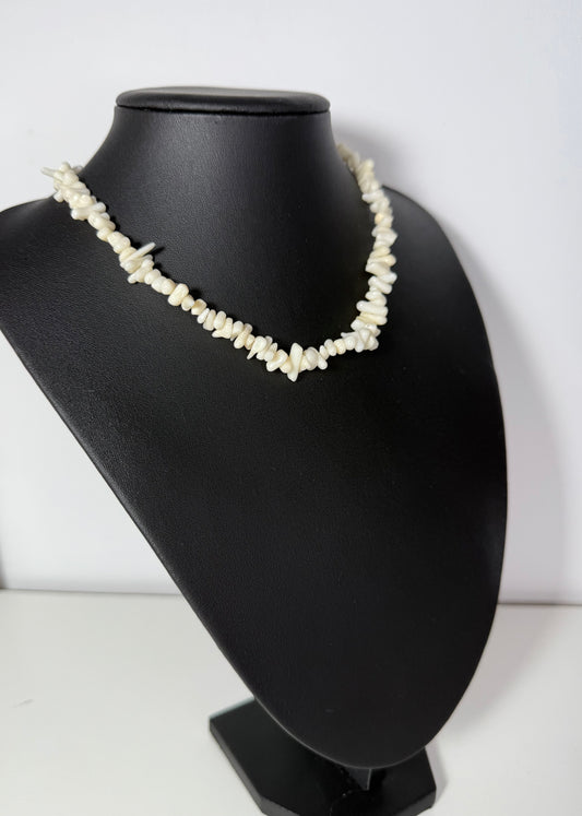 COLLAR CORALES BLANCO
