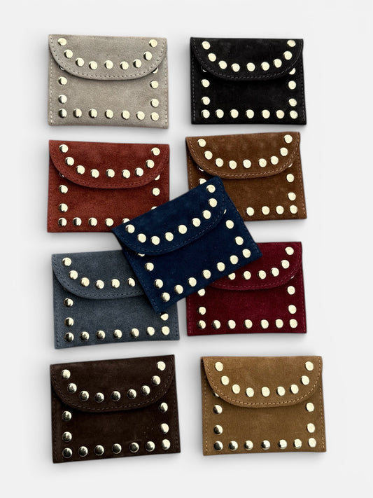 MONEDERO PIEL DE SERRAJE TACHUELAS