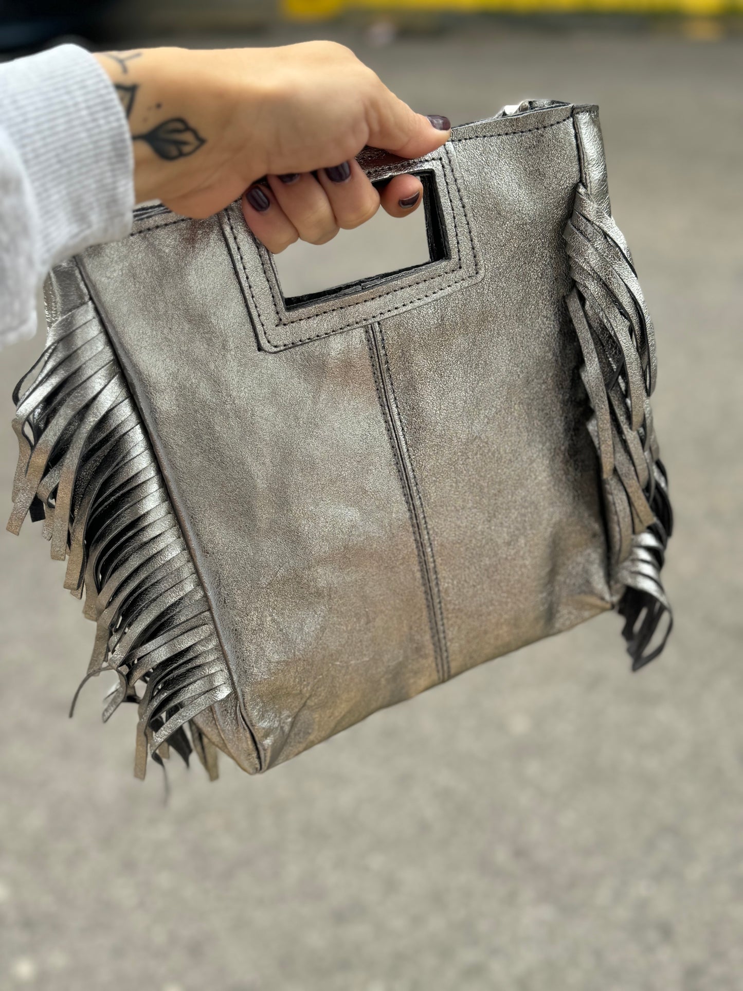 BOLSO PIEL FLECOS METALIZADO