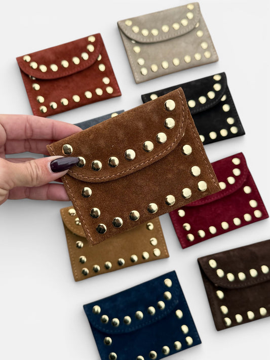 MONEDERO PIEL DE SERRAJE TACHUELAS