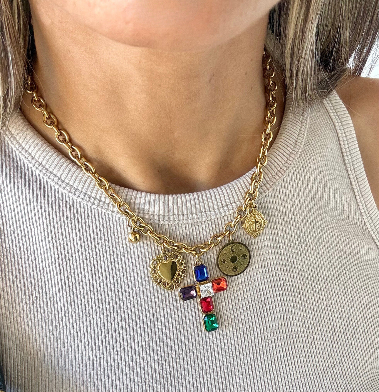 COLLAR CHARMS CRUZ CRISTAL