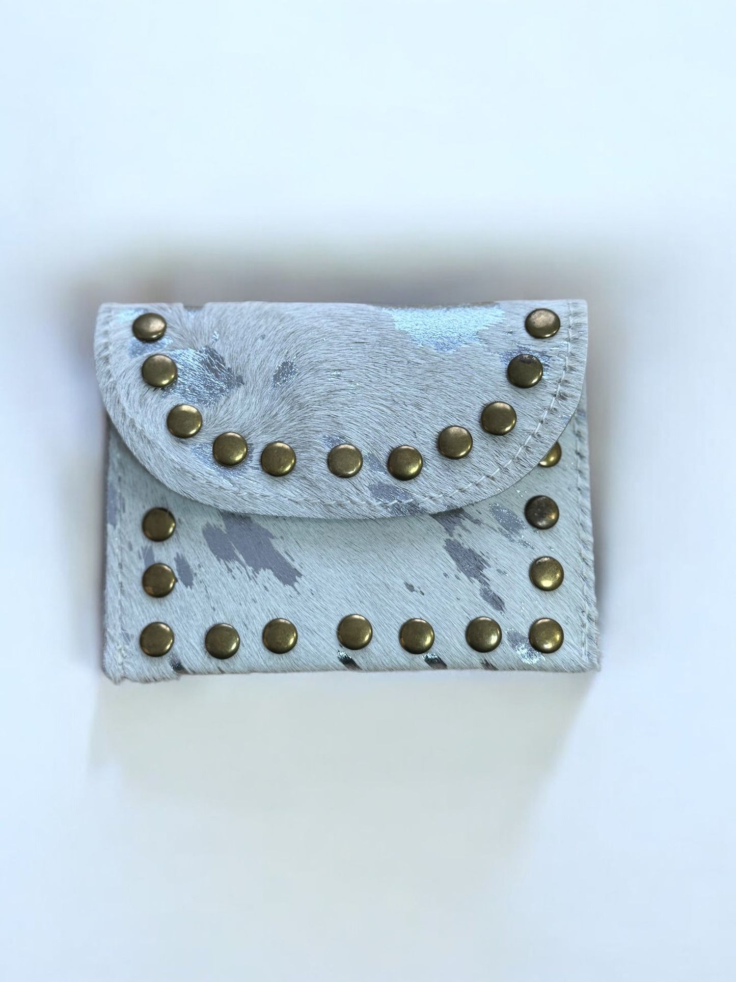 MONEDERO PIEL Y PELO TACHAS