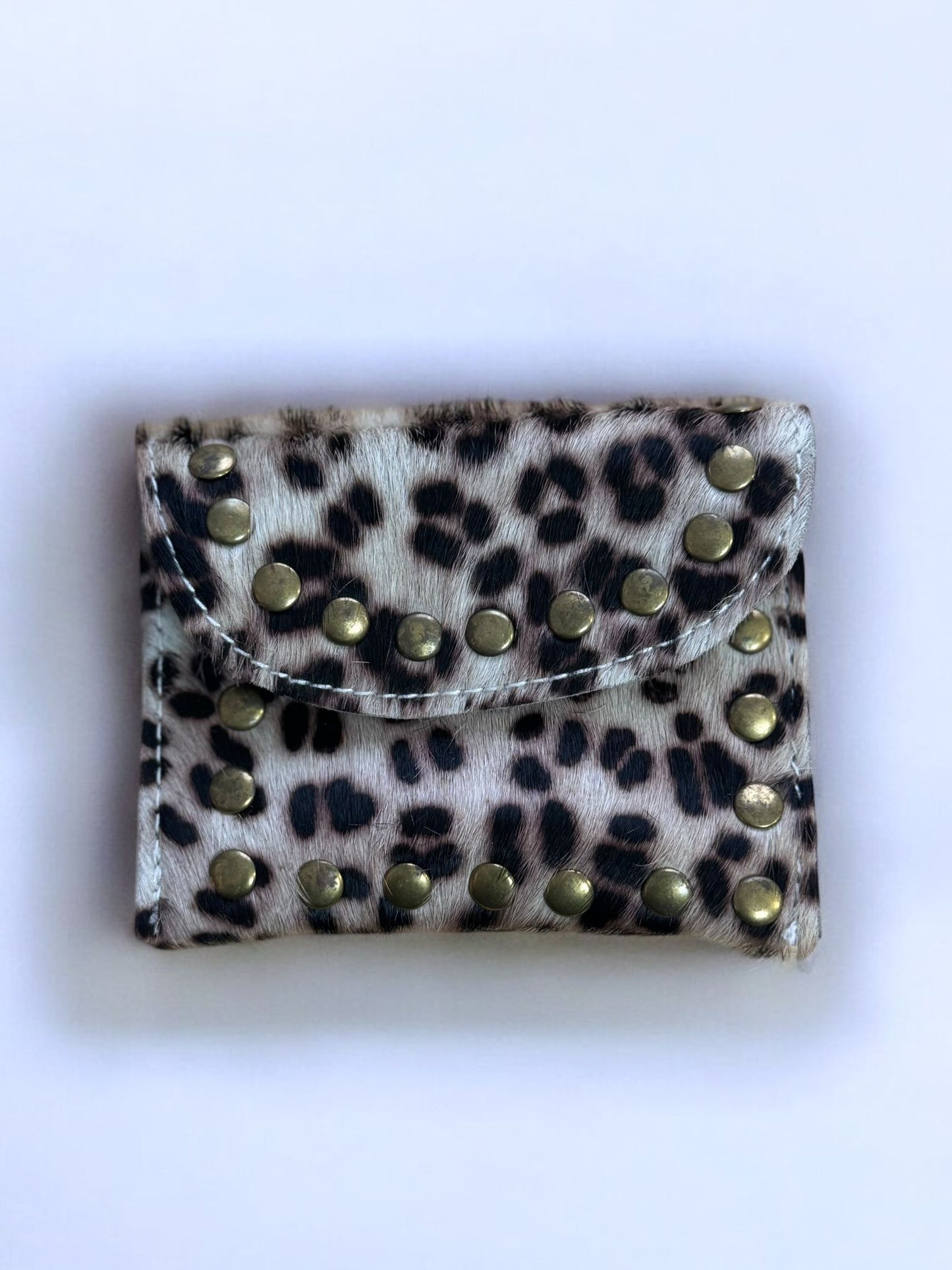 MONEDERO PIEL Y PELO TACHAS