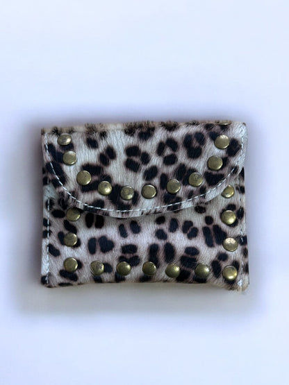 MONEDERO PIEL Y PELO TACHAS